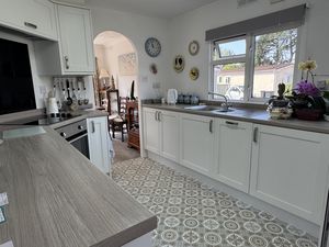 Kitchen- click for photo gallery